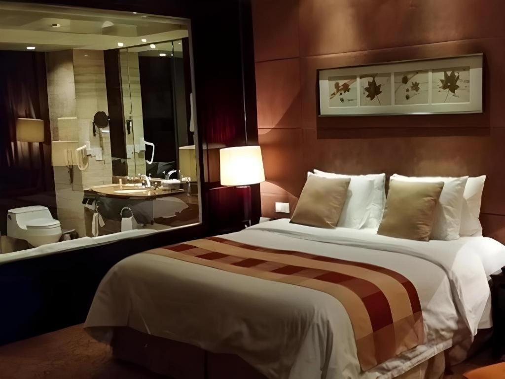 New Century Grand Hotel Xuzhou Exterior foto